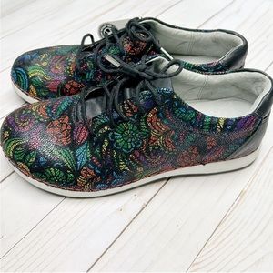 Alegria Essence 37 Pewter Finery Metallic Leather Lace Up Shoes US 7-7.5…